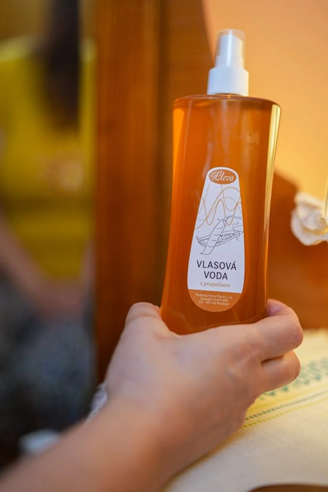 Pleva Vlasová voda s propolisem - velké balení 480g